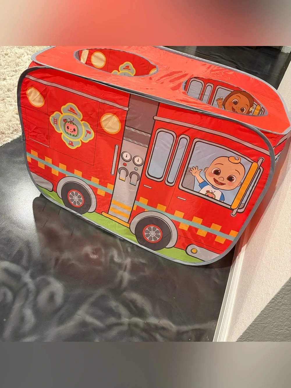 Cocomelon Firetruck Pop-Up Tent Playtime Fun Kids Pretend Play Travel Game